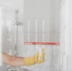 Čisticí sprej na sklo, obklady a armaturu JURGA CLEAN ČISTÝ SPRCHOVÝ KOUT 0,5L - Obrázek 3